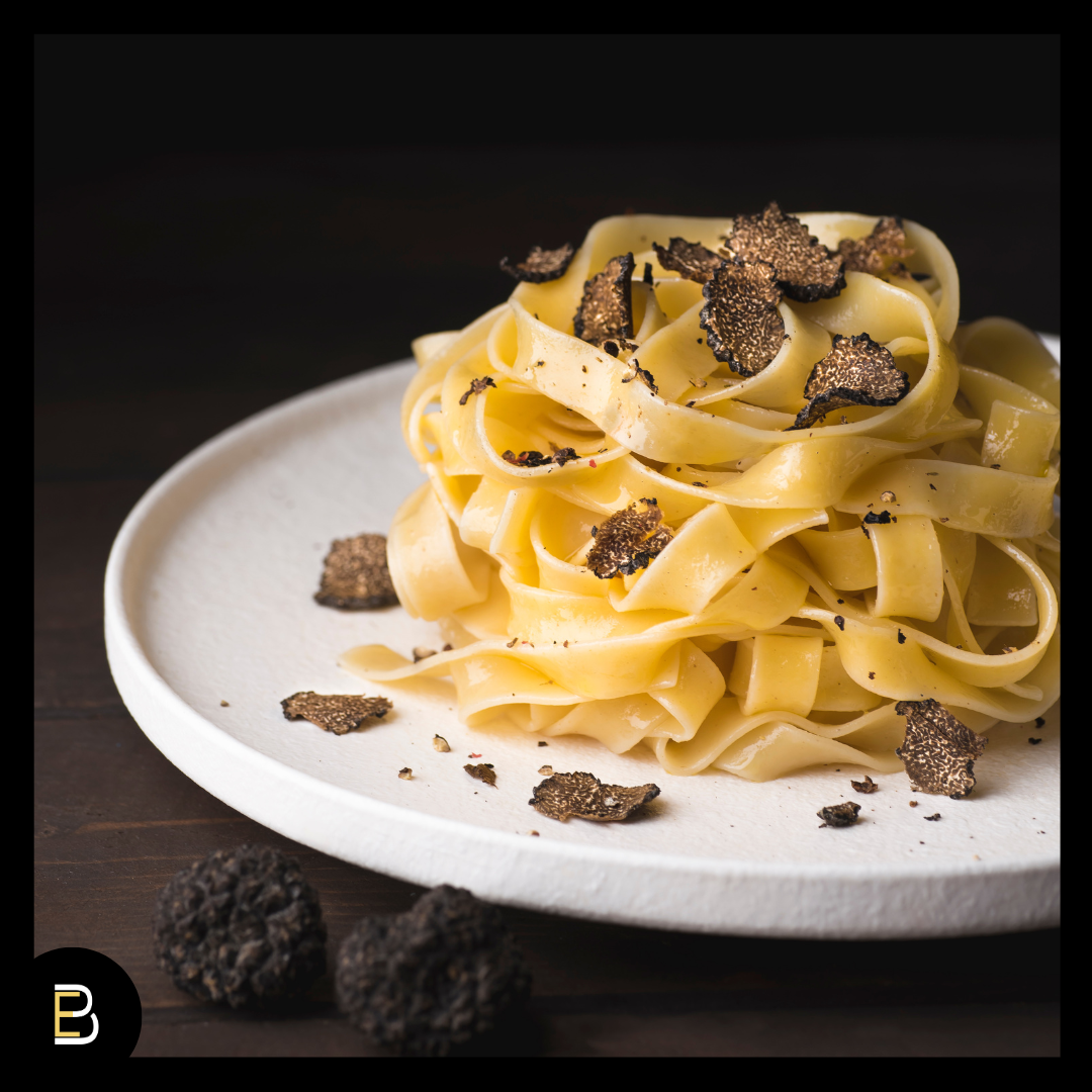 Tagliatelle cu crema de trufe